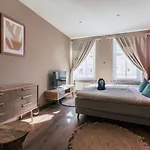 Apartamento Luga Homes - Mitte *