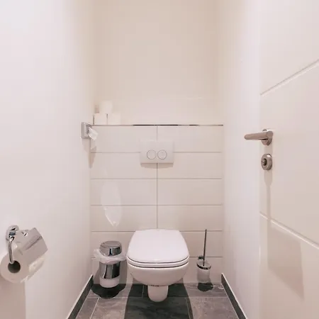 Luga Homes - Mitte Apartment *