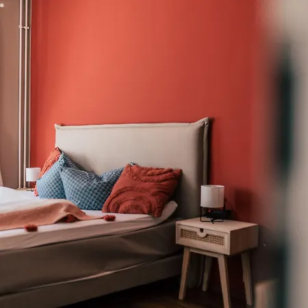 Luga Homes - Mitte Apartamento *